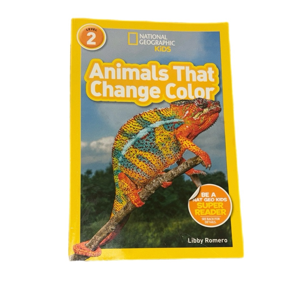 ✨FREE with bundle purchase✨National Geographic Animals That Change Color Book